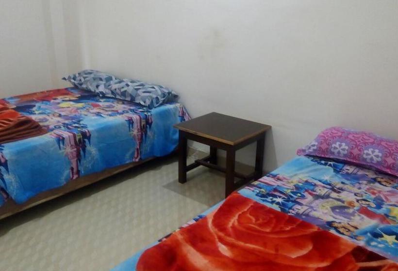 Hotel Ishika Residency 9