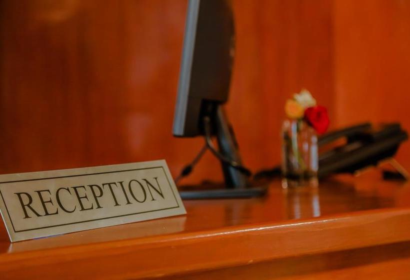 Hotel Tanishq Park 7