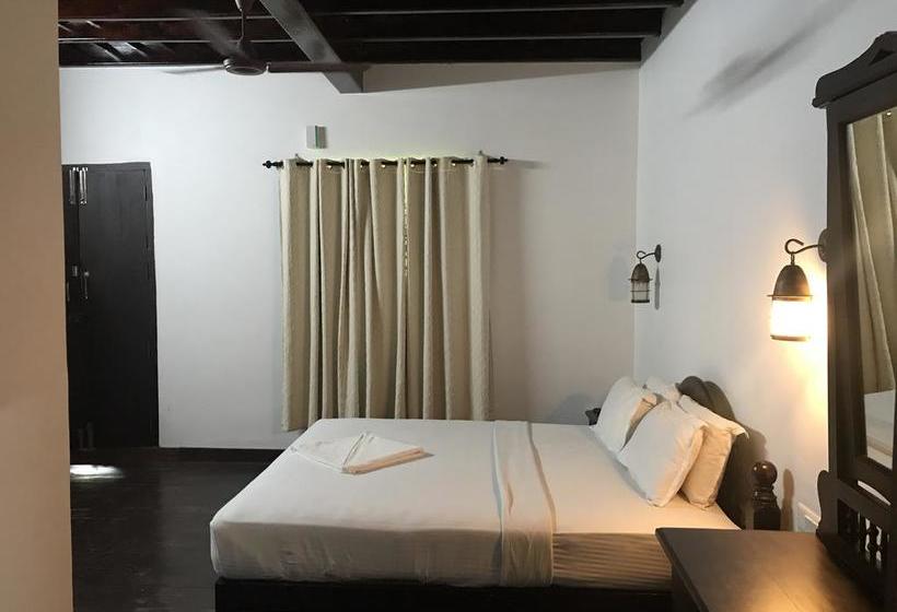 Resort Kumarakom Heritage