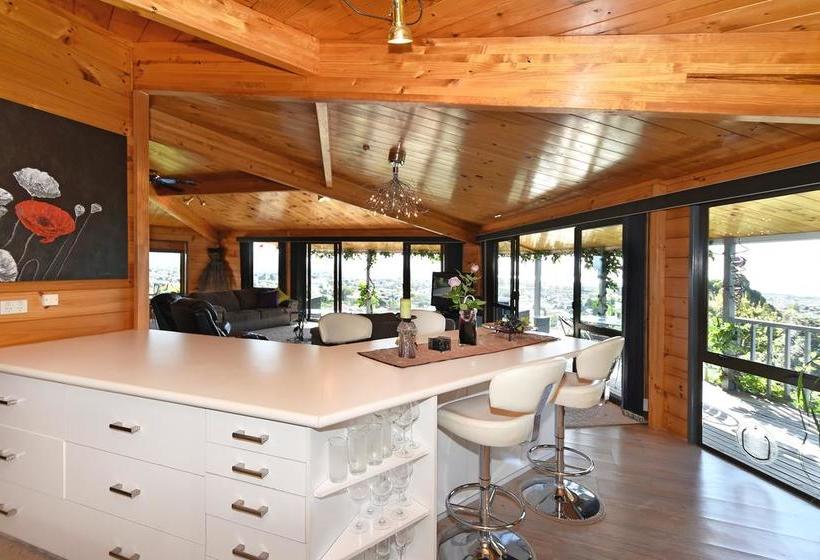 Bed and Breakfast The Treehouse 18