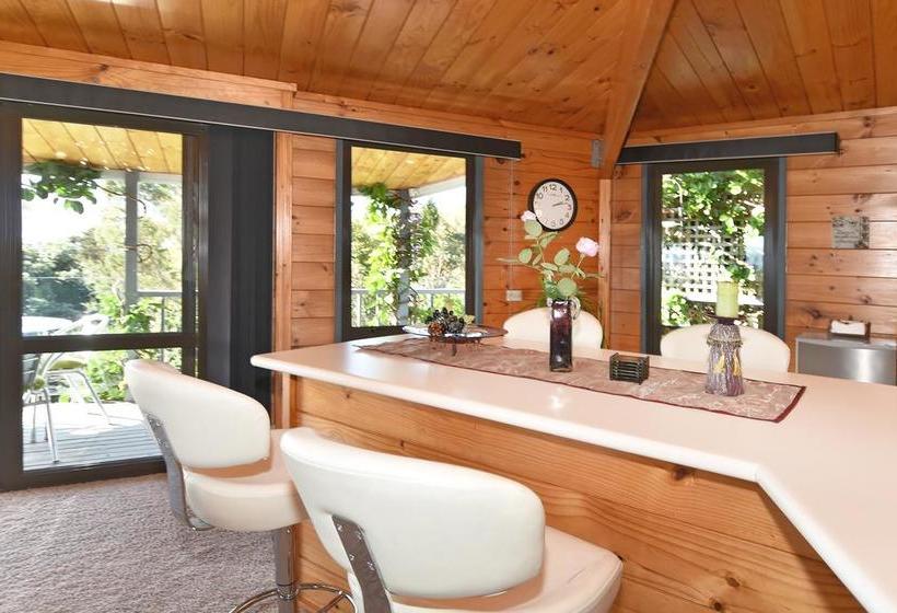 Bed and Breakfast The Treehouse 19