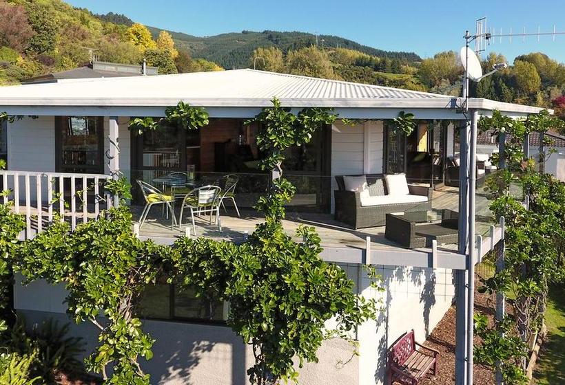 Bed and Breakfast The Treehouse 3