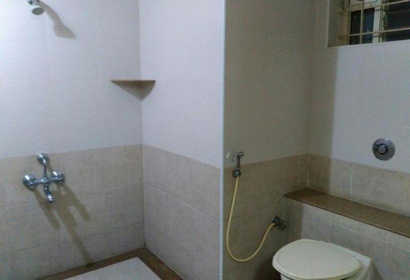 Hotel Pleasant Moments 18