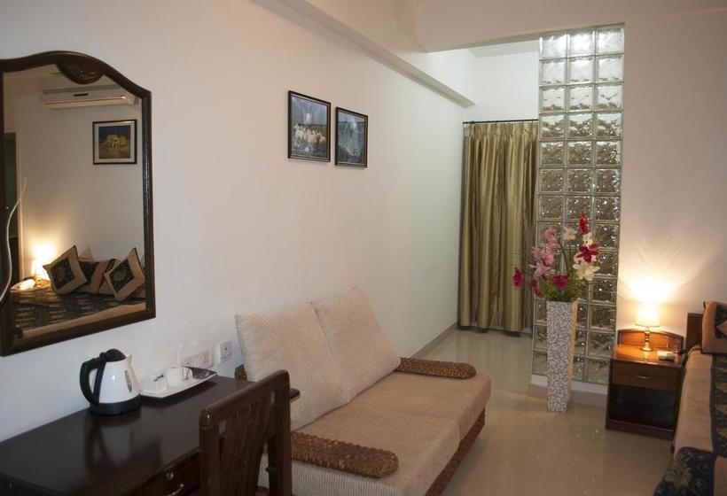 Hotel Pleasant Moments 3