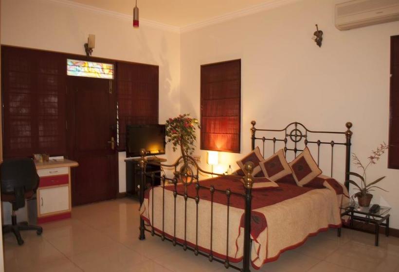 Hotel Pleasant Moments 4