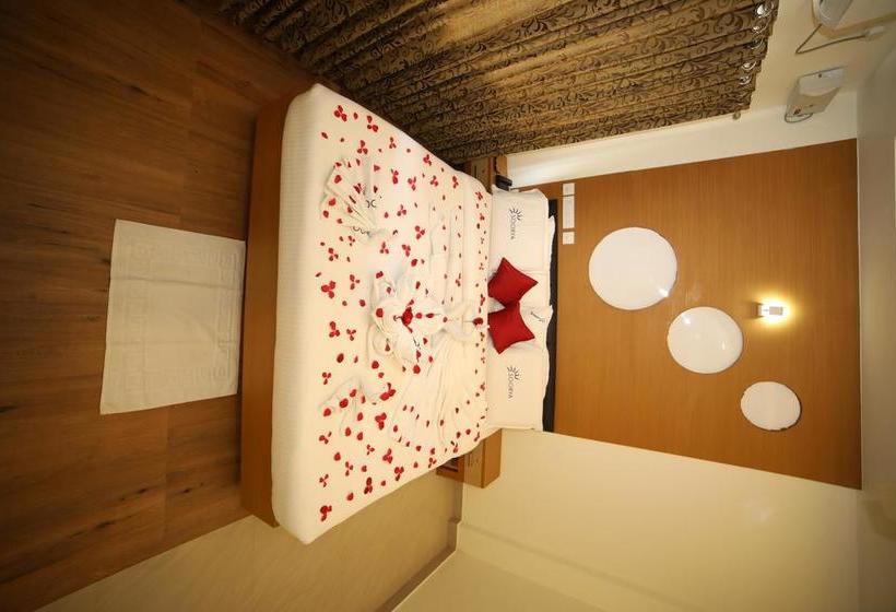 Hotel Soorya Castle 10