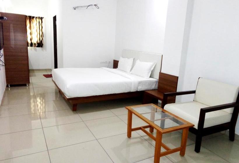 Hotel Ashray Inn Express 16