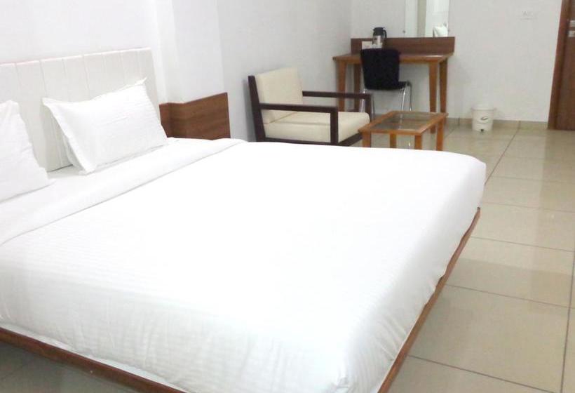 Hotel Ashray Inn Express 18