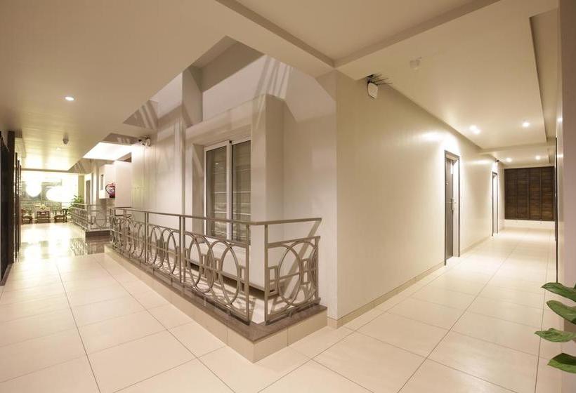 Hotel The Baroda Residency 11