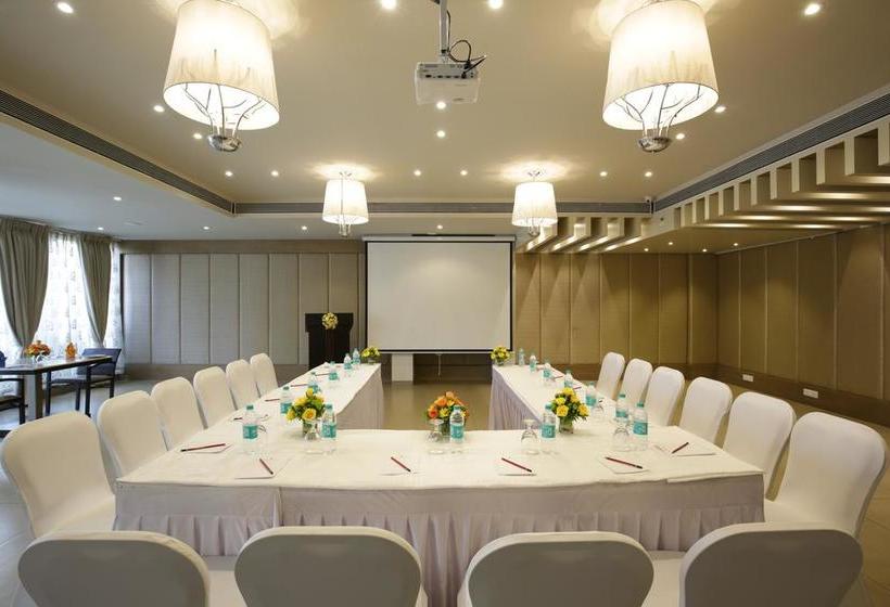 Hotel The Baroda Residency 19