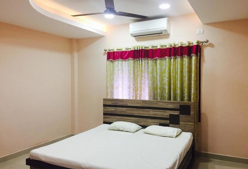 Hotel Mega Tourist Home Palarivattom 2