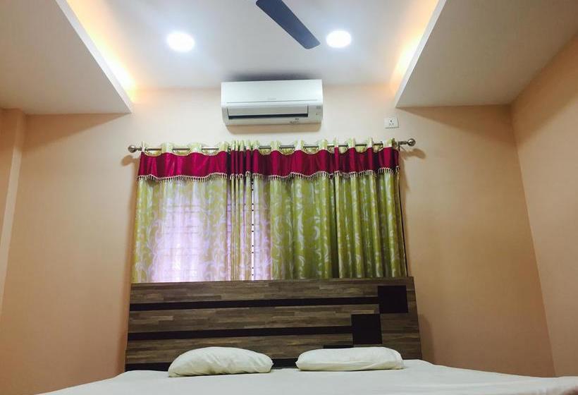 Hotel Mega Tourist Home Palarivattom 3