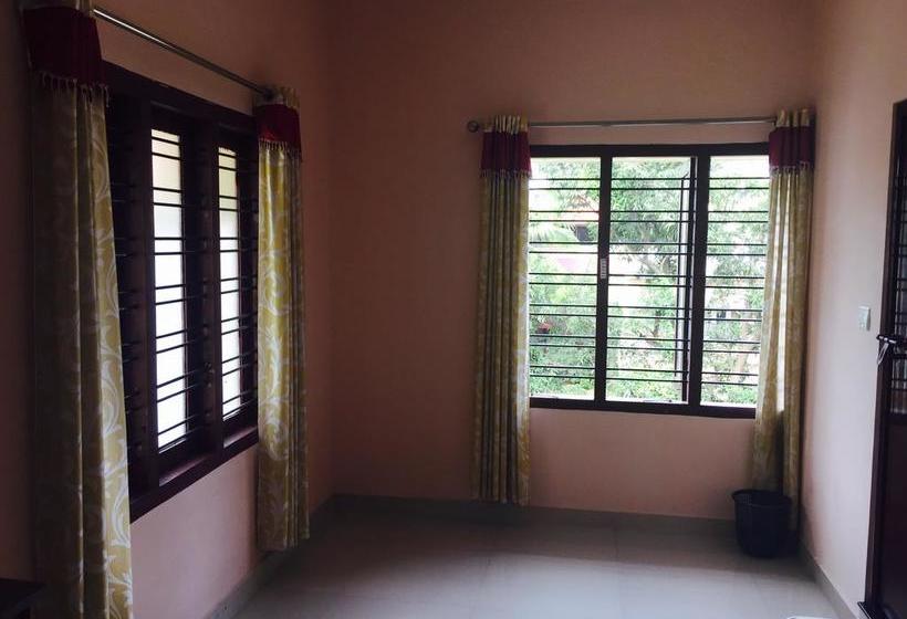 Hotel Mega Tourist Home Palarivattom 6