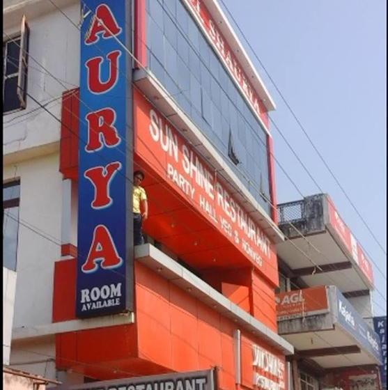 Hotel Shaurya 10