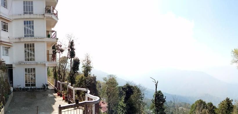 Resort Lamahatta Residency 10