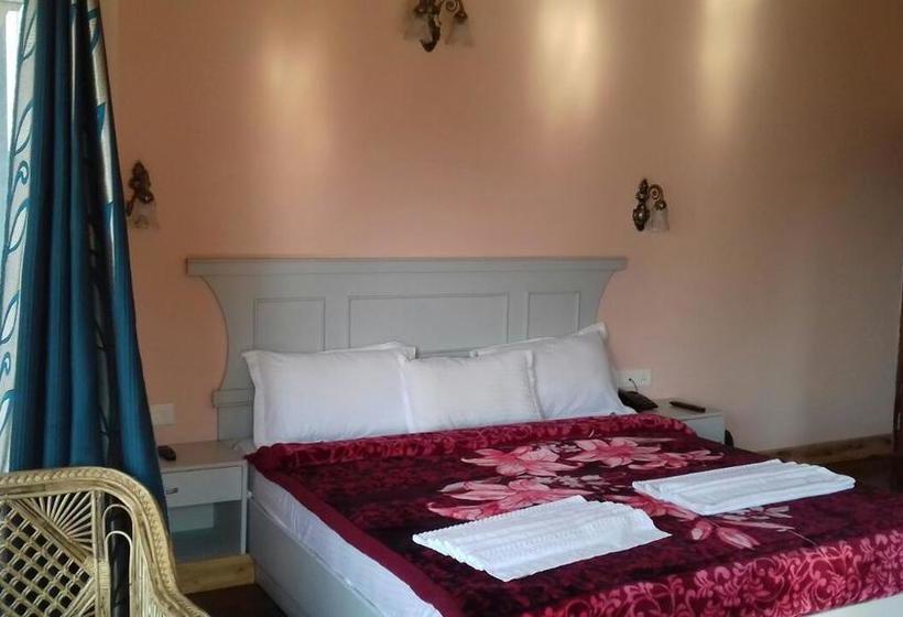 Resort Lamahatta Residency 7