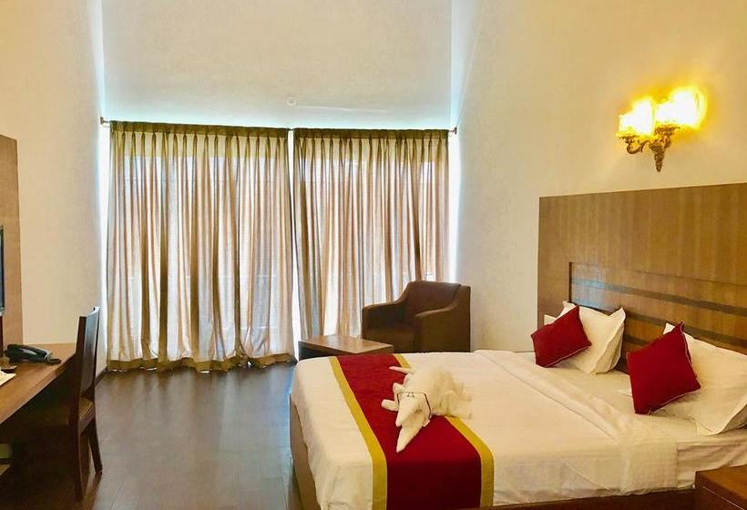 Hotel Sky Dale Inn & Suites 14