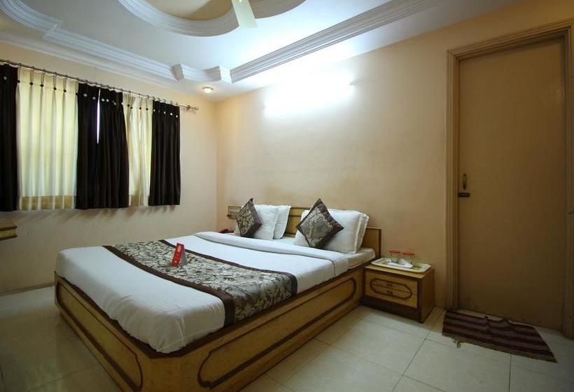 Hotel Upasana 12