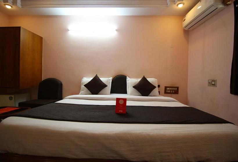 Hotel Upasana 14