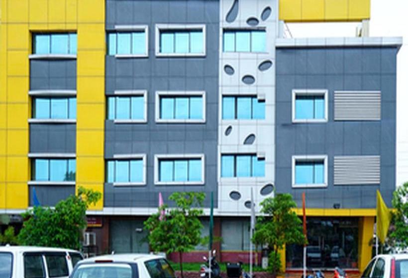 Hotel Oyo Rooms Near Power House 1