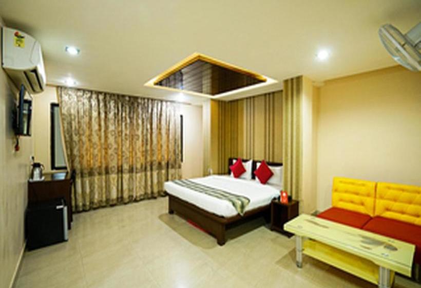 Hotel Oyo Rooms Near Power House 12