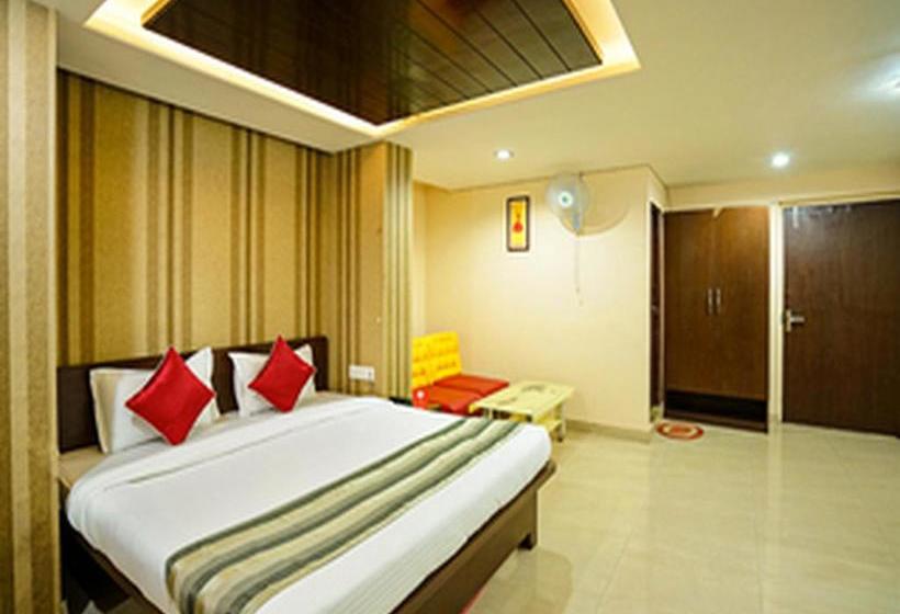 Hotel Oyo Rooms Near Power House 17