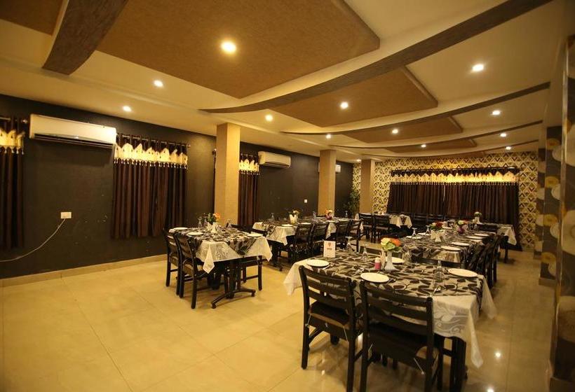 Hotel Oyo Rooms Near Power House 6