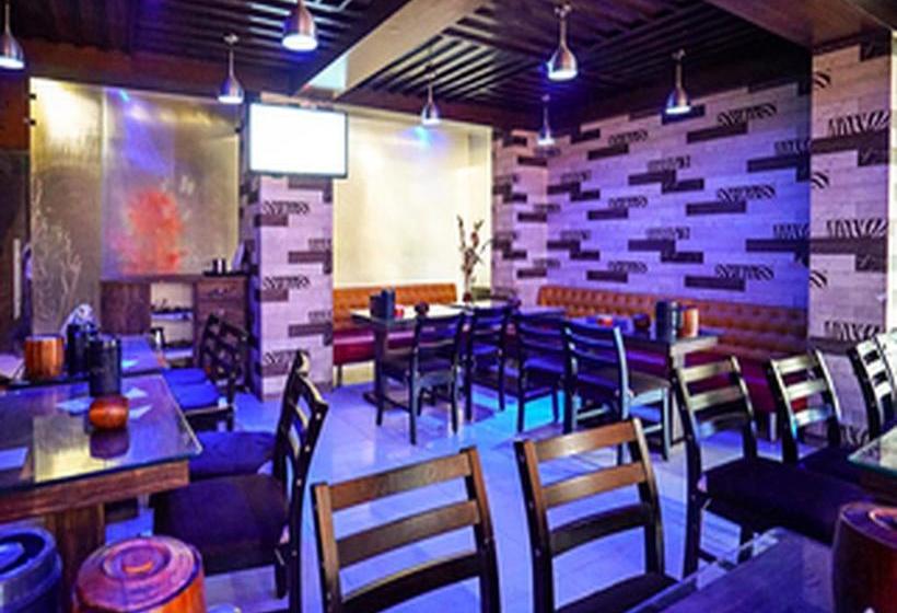 Hotel Oyo Rooms Near Power House 8