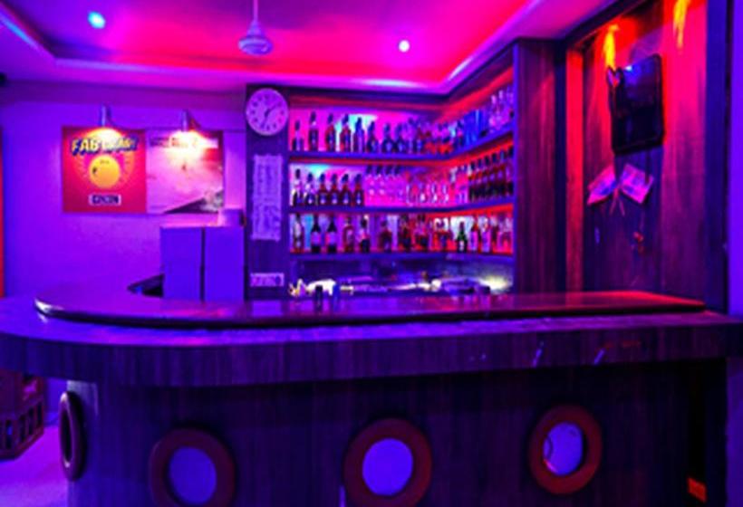 Hotel Oyo Rooms Near Power House 9