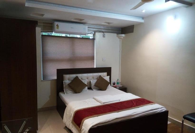 Hotel Crystal Residency 2