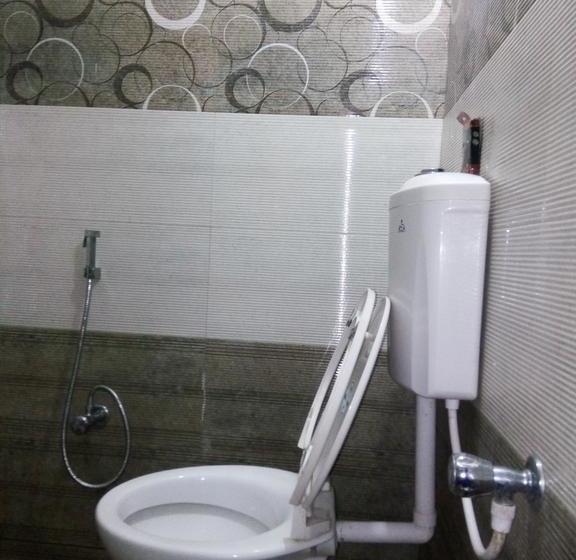 Hotel Crystal Residency 8