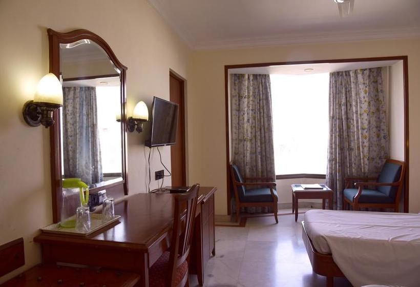 Hotel Atithi Mumbai 4