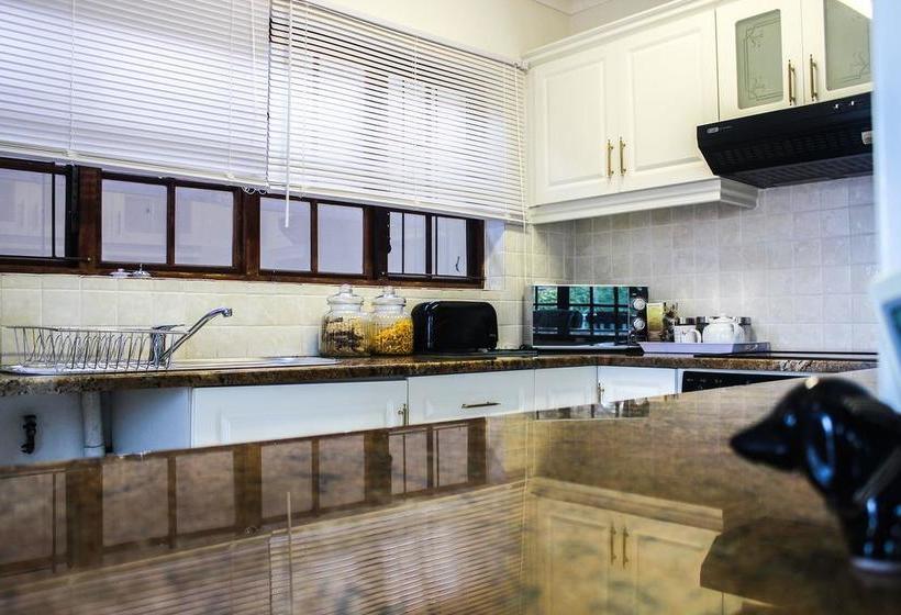 Bed and Breakfast Balgownie Cottage 10