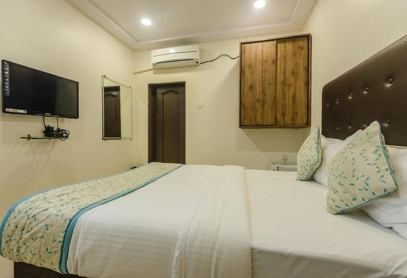 Hotel Oyo Rooms Near Kokilaben Hospital 5