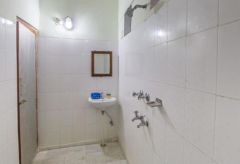 Hotel Oyo Rooms Railway Station Ulubari Flyover 20