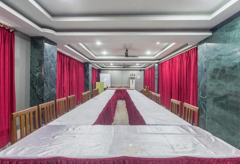 Hotel Oyo Rooms Railway Station Ulubari Flyover 3