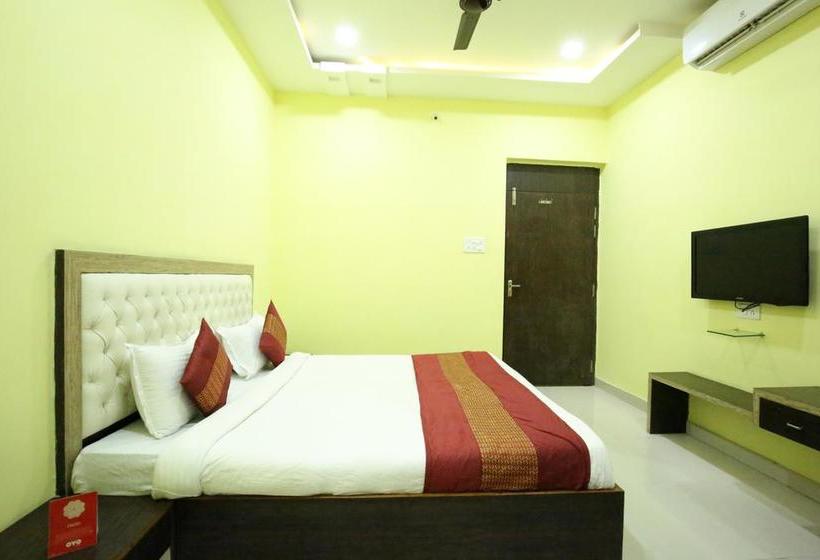 Hotel Oyo Rooms Opp Shri Balaji Hospital Mowa Raipur 14