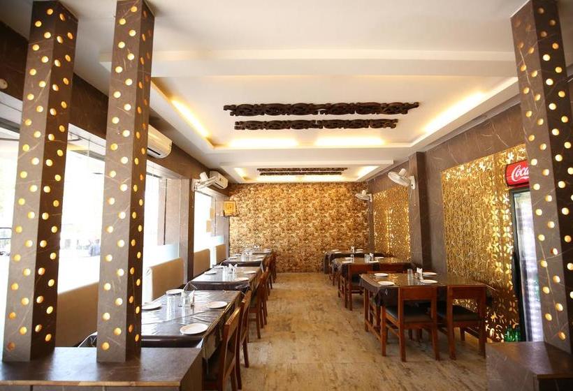 Hotel Oyo Rooms Opp Shri Balaji Hospital Mowa Raipur 3