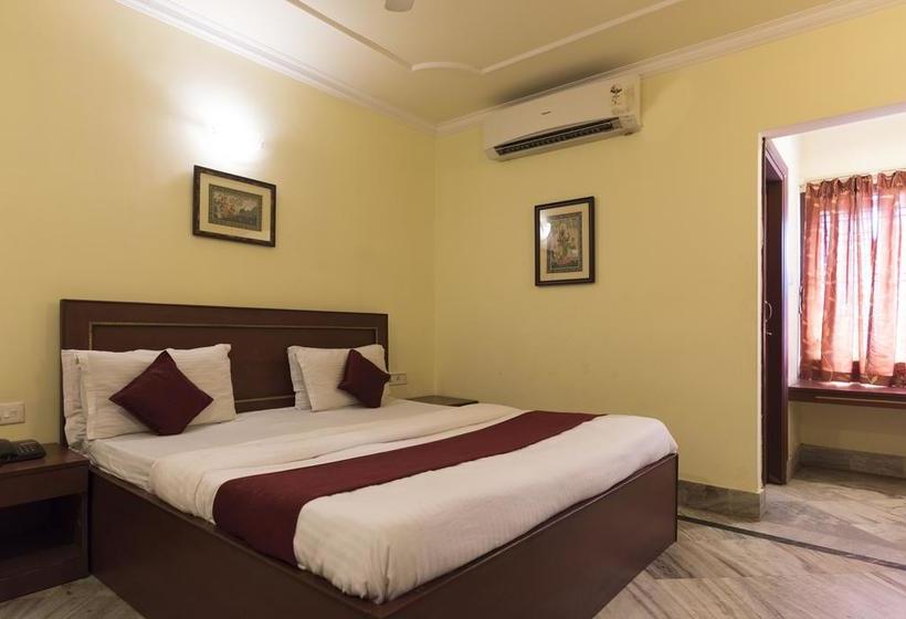 Hotel Oyo Rooms Master Canteen 14