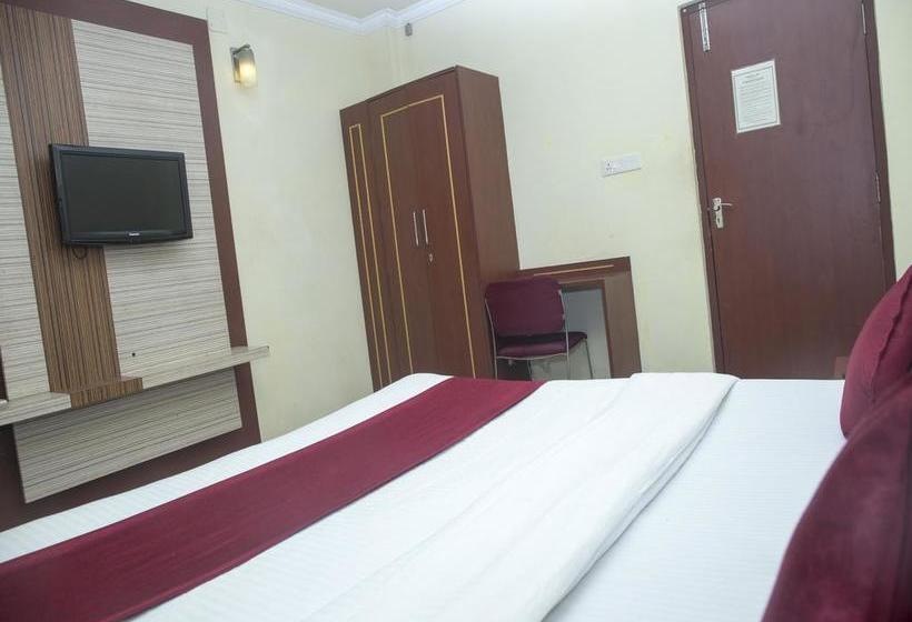 Hotel Oyo Rooms Master Canteen 19