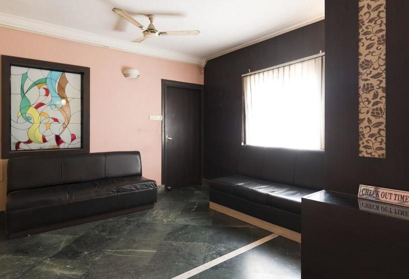 Hotel Oyo Rooms Master Canteen 7