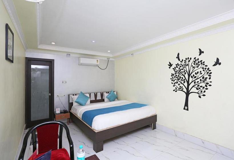 Hotel Oyo Rooms Near Sunshine Hospital 15