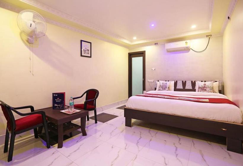Hotel Oyo Rooms Near Sunshine Hospital 4