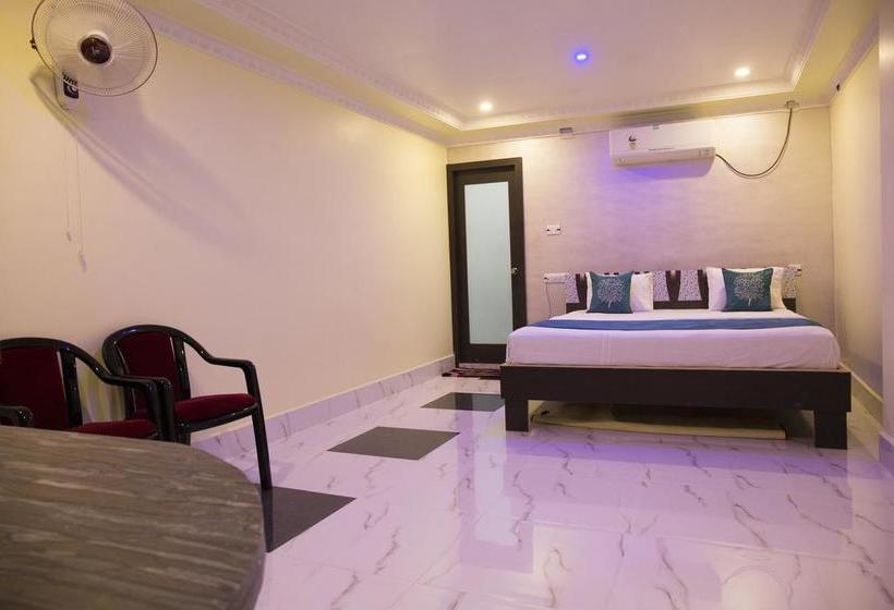 Hotel Oyo Rooms Near Sunshine Hospital 5