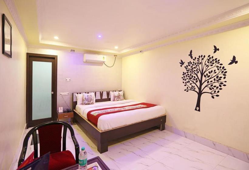 Hotel Oyo Rooms Near Sunshine Hospital 8