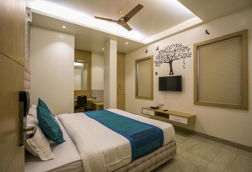 Hotel Oyo Rooms Near Halalpura Bus Stand 10