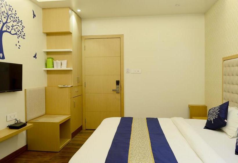 Hotel Oyo Rooms Near Halalpura Bus Stand 13