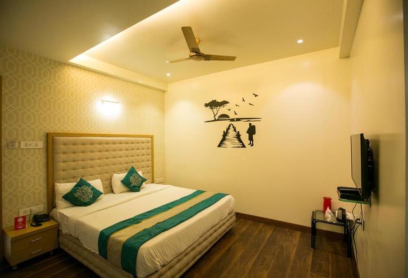 Hotel Oyo Rooms Near Halalpura Bus Stand 15