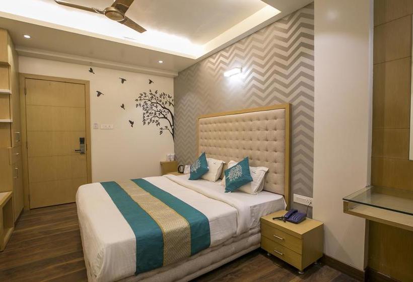 Hotel Oyo Rooms Near Halalpura Bus Stand 16