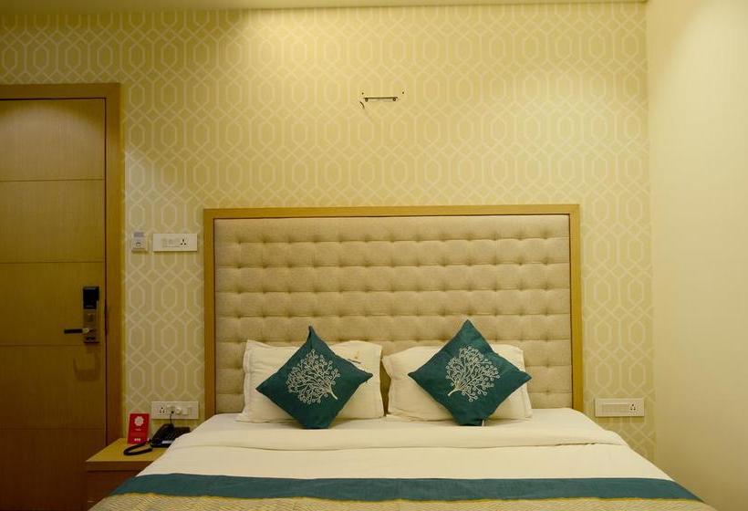 Hotel Oyo Rooms Near Halalpura Bus Stand 19